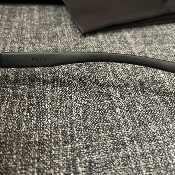 GUCCI SUNGLASSES black/silver EUC…Men’s… Full Inclusion … Authentic.. - Picture 8 of 9